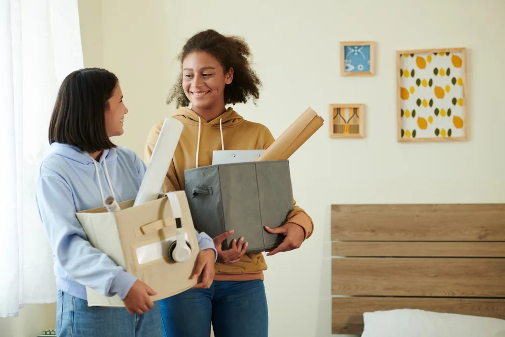 4 Tips for Moving into Dorms or Campus Housing